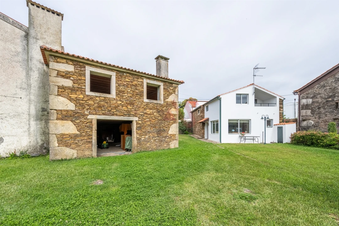Quinta T3 para Venda em Venade e Azevedo Foto 17