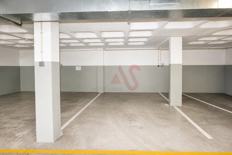 Garagem para Arrendamento em Ermesinde Foto 5