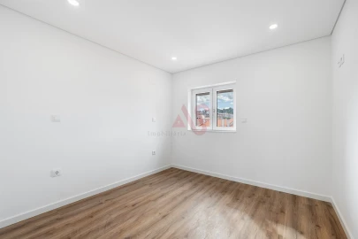 Apartamento T2 para Venda em Caldas de Vizela (São Miguel e São João)