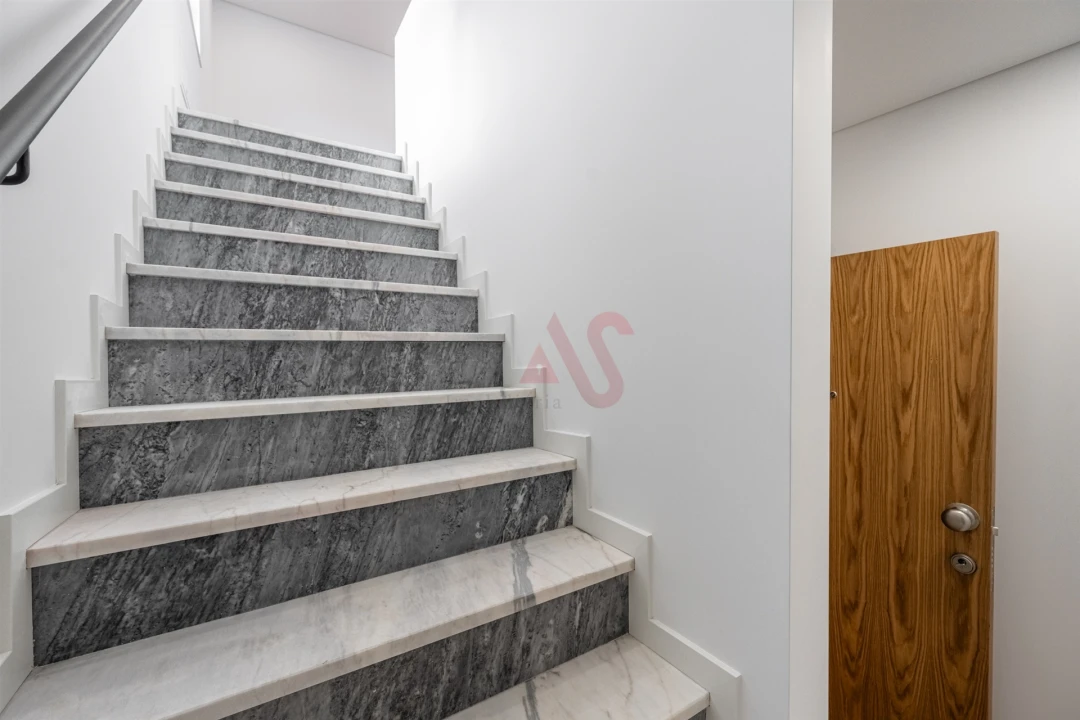 Apartamento T2 para Venda em Caldas de Vizela (São Miguel e São João) Foto 9