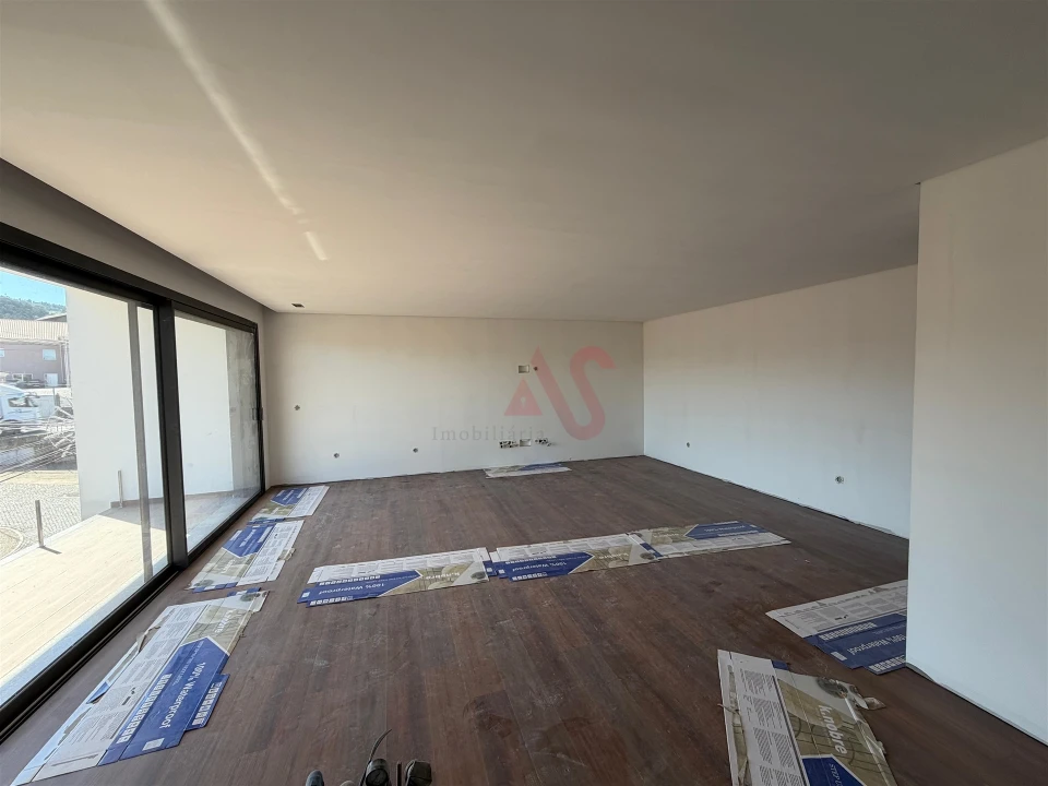 Apartamento T3 para Venda em Santo Adrião de Vizela Foto 9