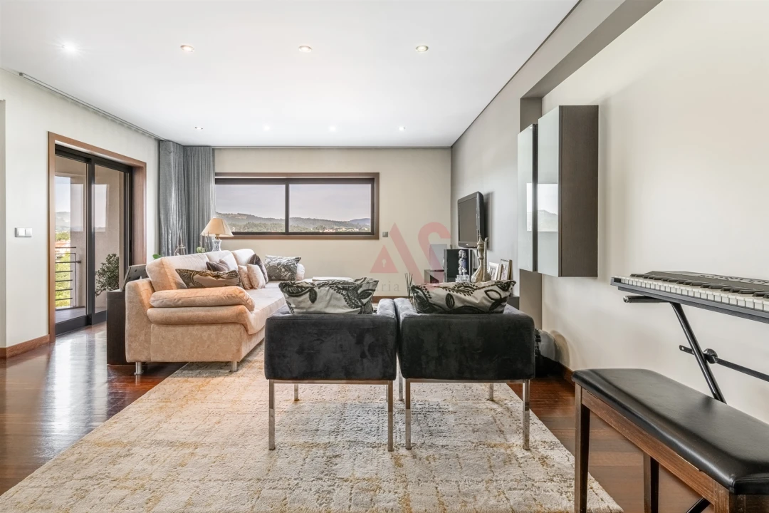 Apartamento T3 para Venda em Caldelas Foto 8