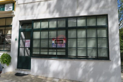 Loja para Arrendamento em Monção e Troviscoso