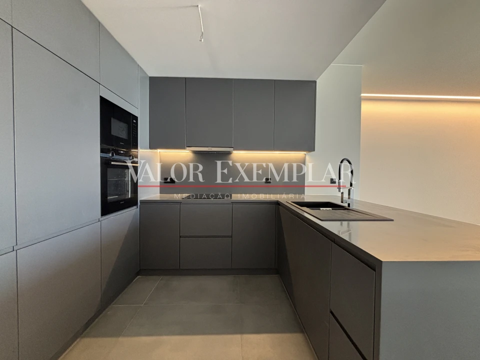 Apartamento T2 para Venda em Alcochete Foto 2
