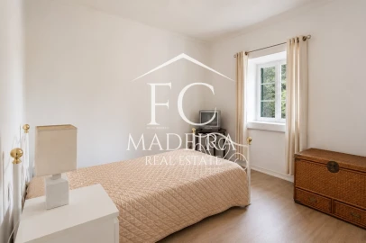 Moradia T3 para Venda em Santa Cruz