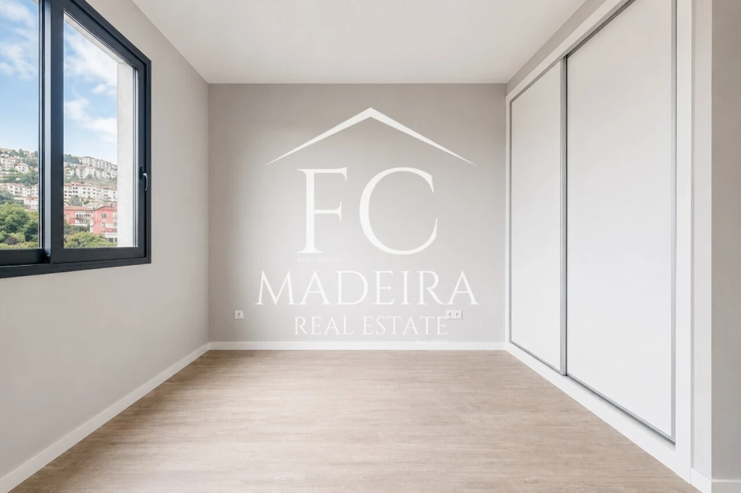 Moradia T3 para Venda em São Roque Foto 4