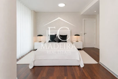 Apartamento T4 para Venda em Funchal (Se)