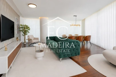 Apartamento T4 para Venda em Funchal (Se)