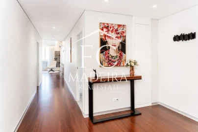 Apartamento T4 para Venda em Funchal (Se)