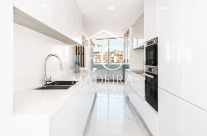 Apartamento T4 para Venda em Funchal (Se)