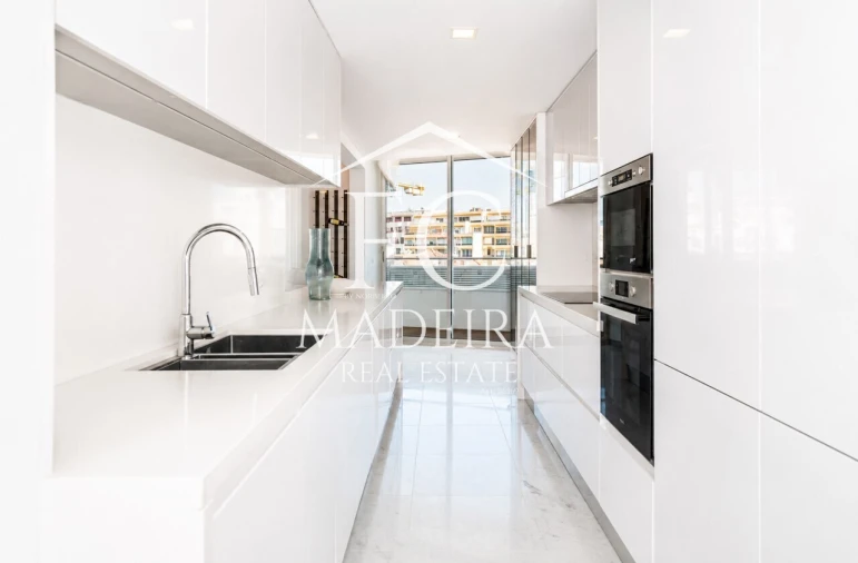Apartamento T4 para Venda em Funchal (Se) Foto 4