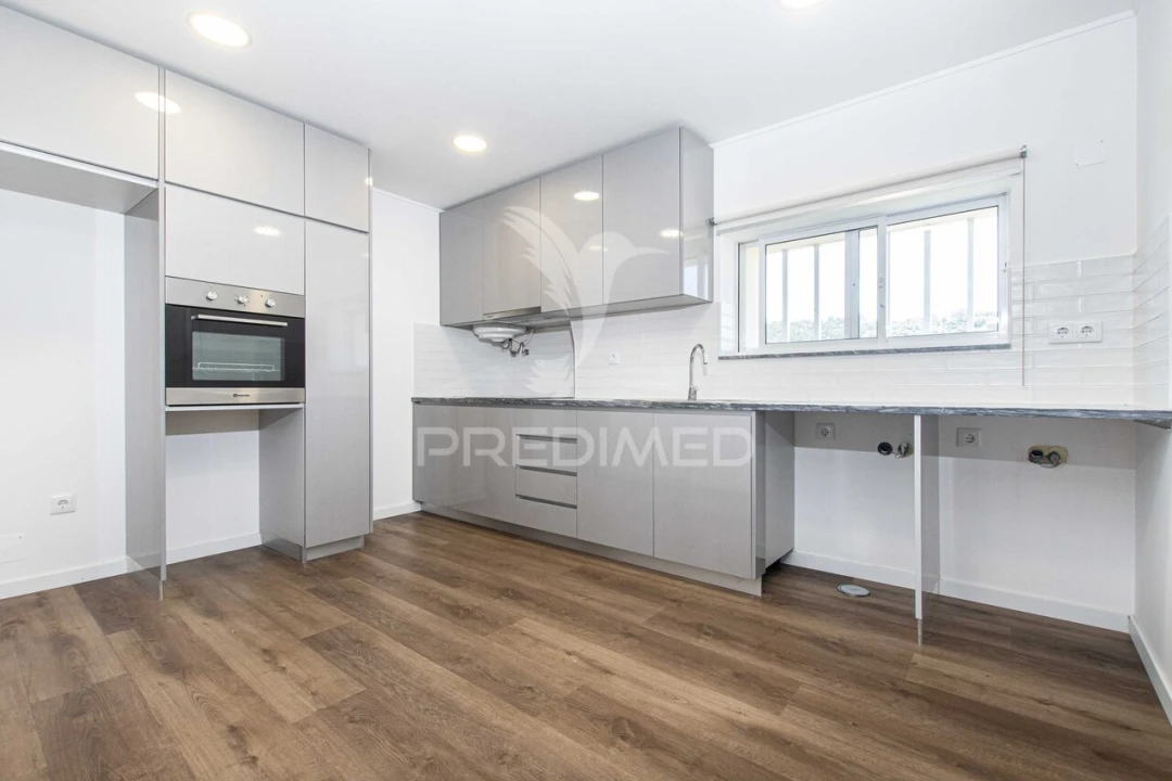 Moradia T4 para Venda em Aveiras de Baixo Foto 1