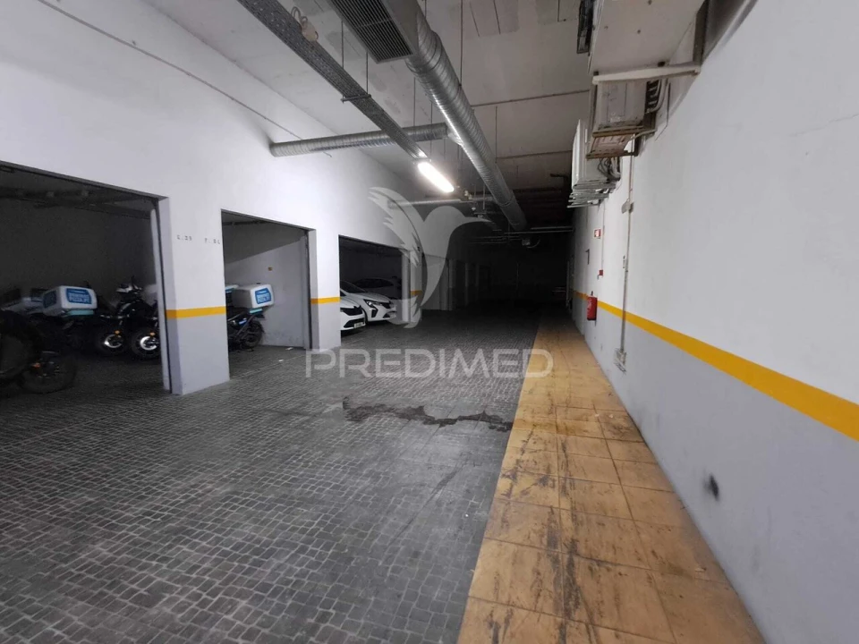 Loja para Trespasse em Almada, Cova da Piedade, Pragal e Cacilhas Foto 25