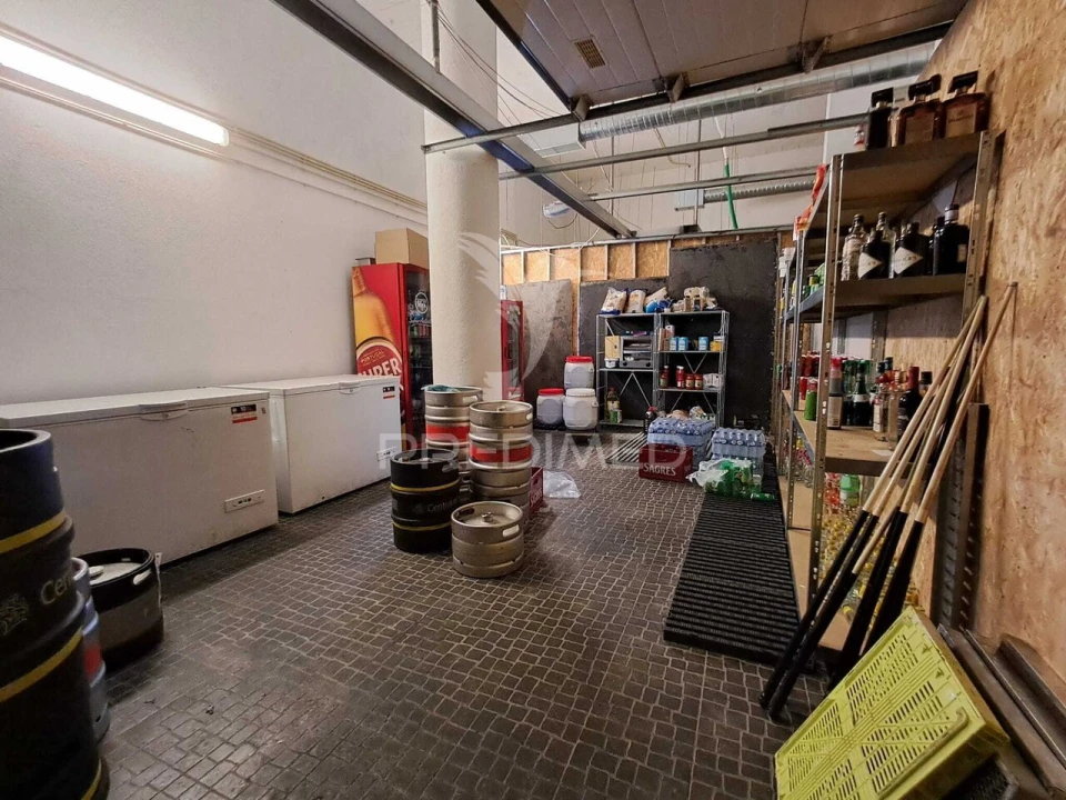 Loja para Trespasse em Almada, Cova da Piedade, Pragal e Cacilhas Foto 27