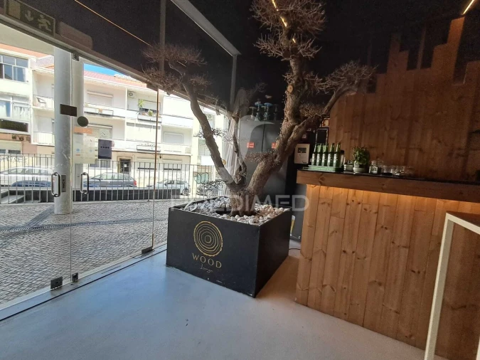 Loja para Trespasse em Almada, Cova da Piedade, Pragal e Cacilhas Foto 4