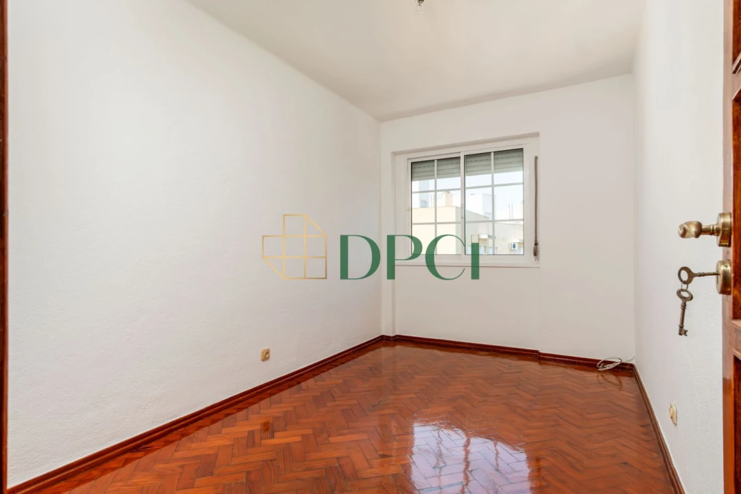 Apartamento T2 para Venda em Benfica Foto 19
