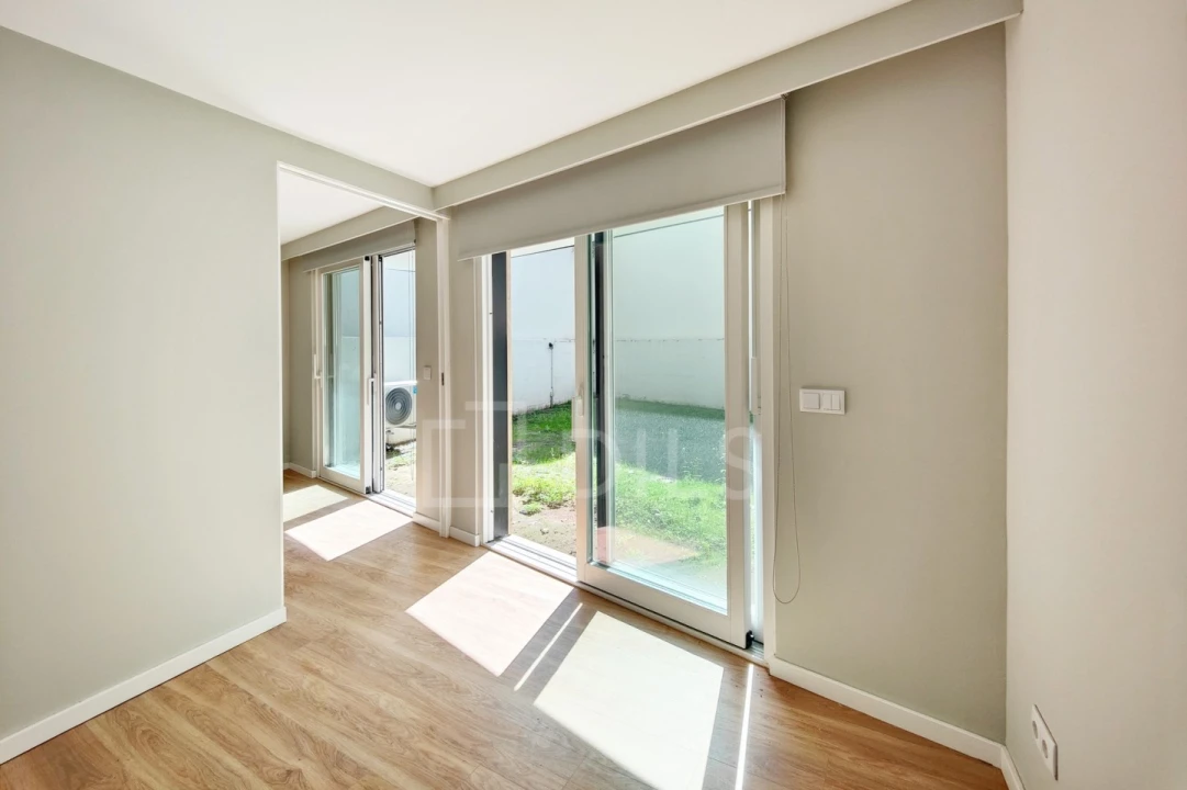 Apartamento T1 para Venda em Santo António Foto 1