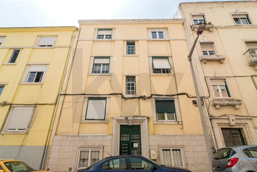 Apartamento T2 para Venda em Areeiro Foto 1