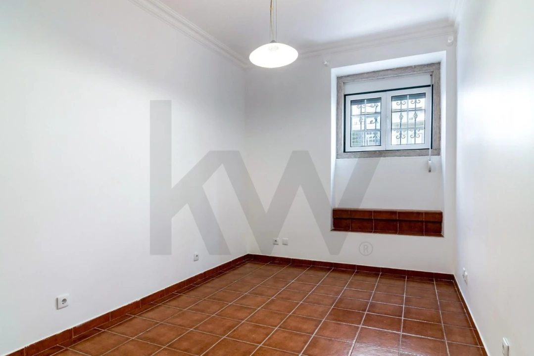 Apartamento T2 para Venda em Areeiro Foto 5