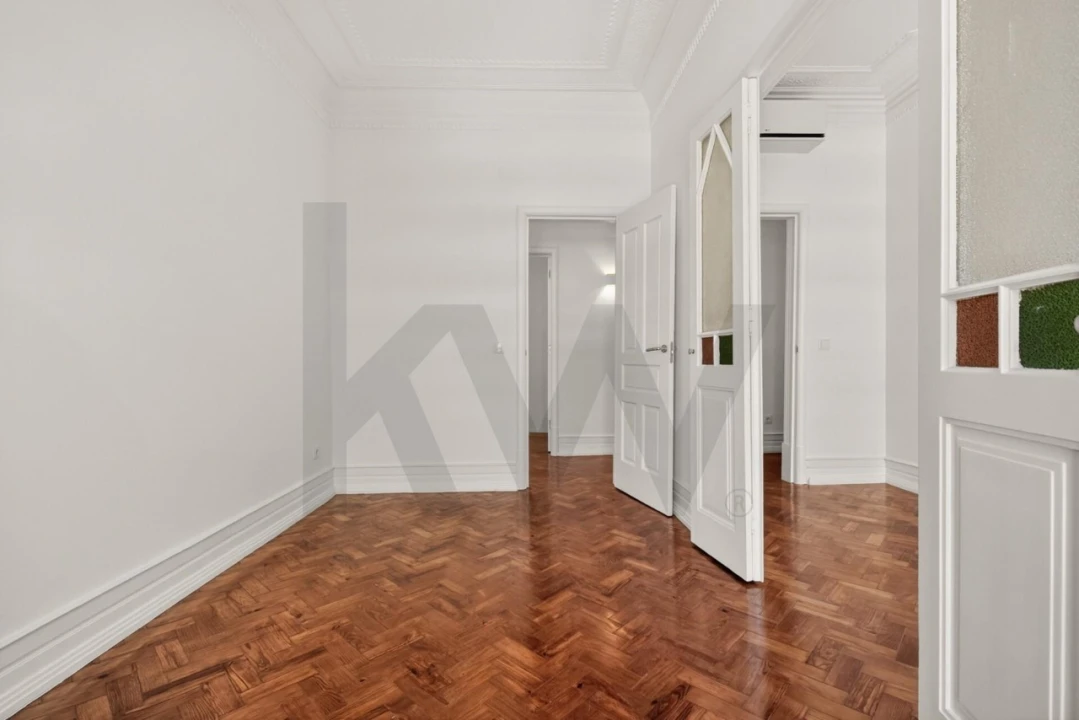 Apartamento T3 para Venda em Arroios Foto 24