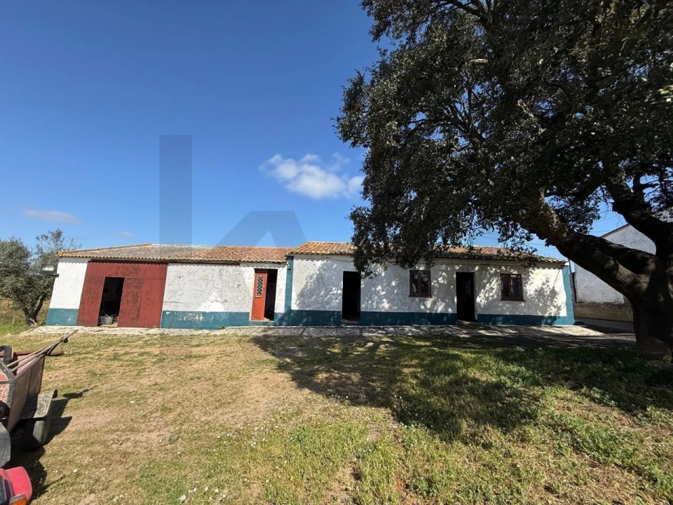 Quinta T3 para Venda em Ferreira do Alentejo e Canhestros Foto 1