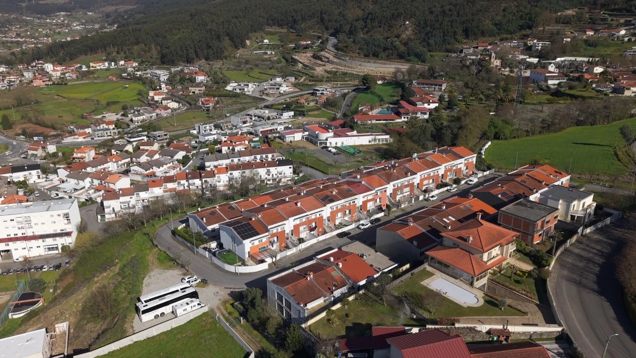Moradia T3 para Venda em Este (São Pedro e São Mamede) Foto 31