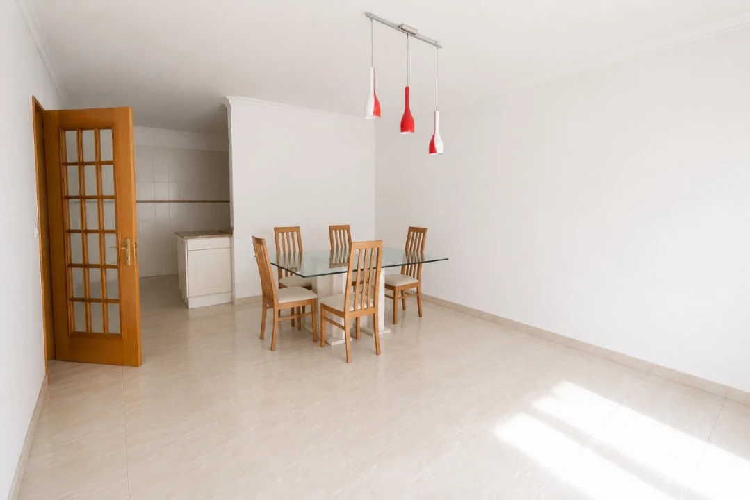 Apartamento T2 para Venda em Algueirão-Mem Martins Foto 3