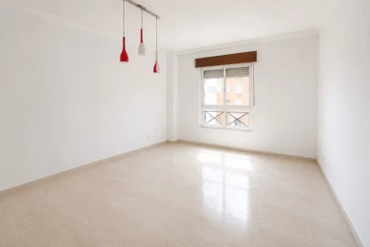 Apartamento T2 para Venda em Algueirão-Mem Martins