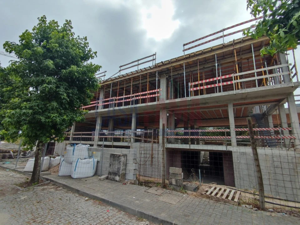 Moradia T3 para Venda em Ribeirão Foto 2