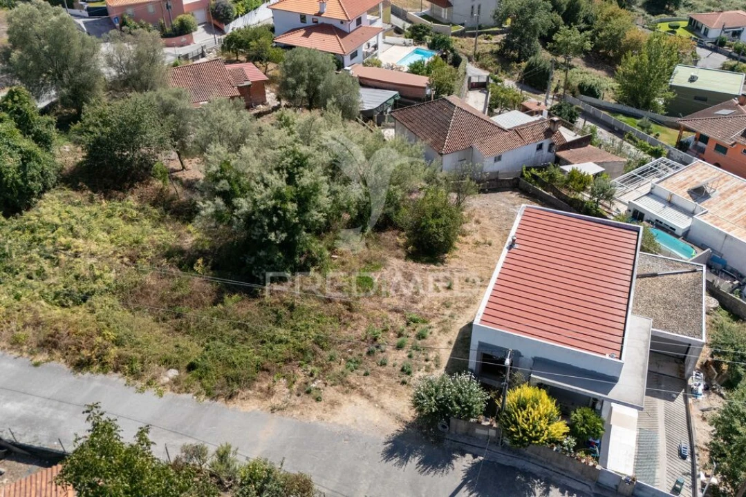 Terreno para Venda em Lanhas Foto 1