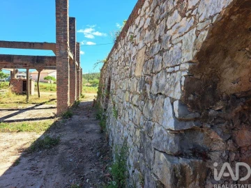 Terreno para Venda em Colmeias e Memória