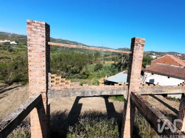 Terreno para Venda em Colmeias e Memória