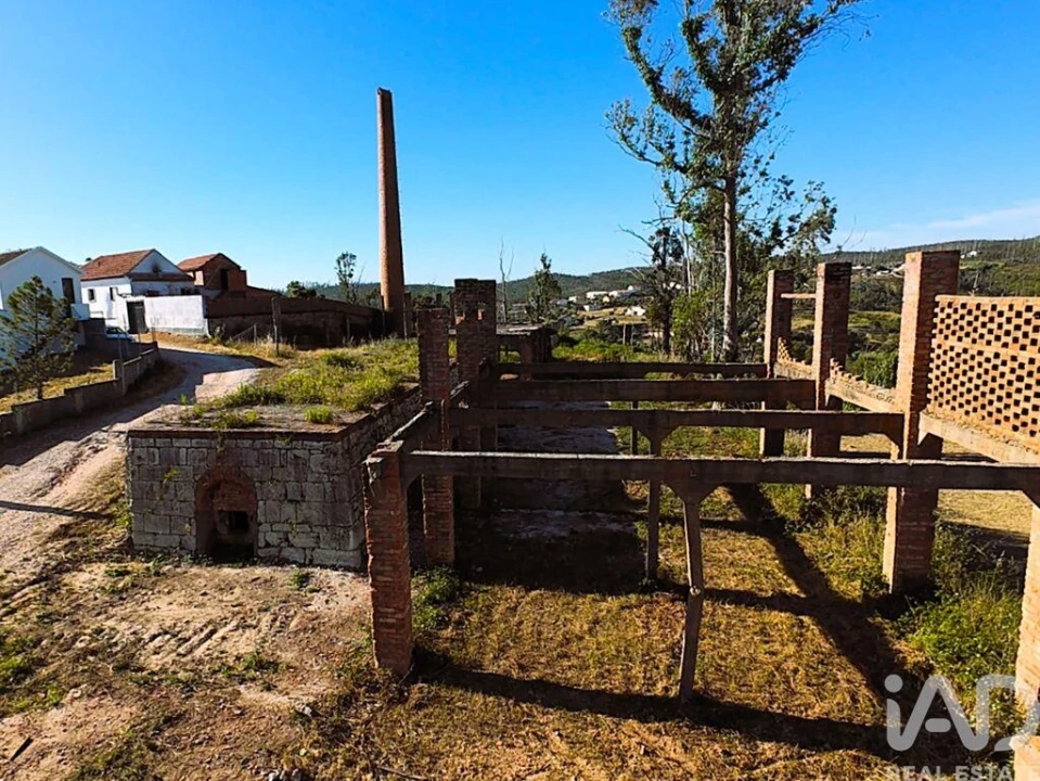 Terreno para Venda em Colmeias e Memória Foto 1