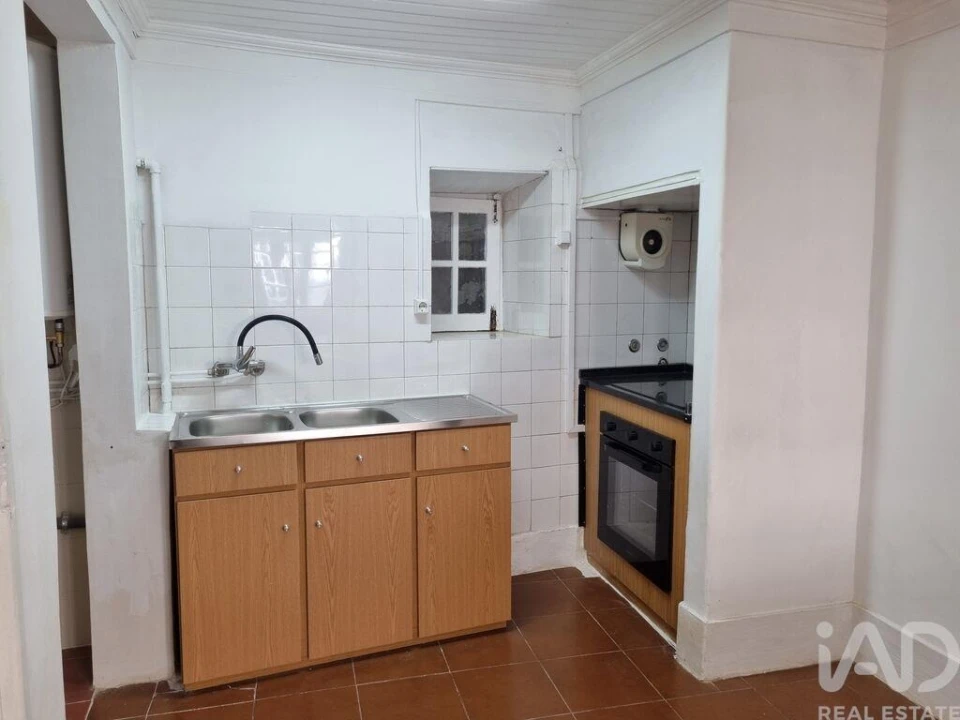 Moradia T2 para Venda em Folques Foto 10