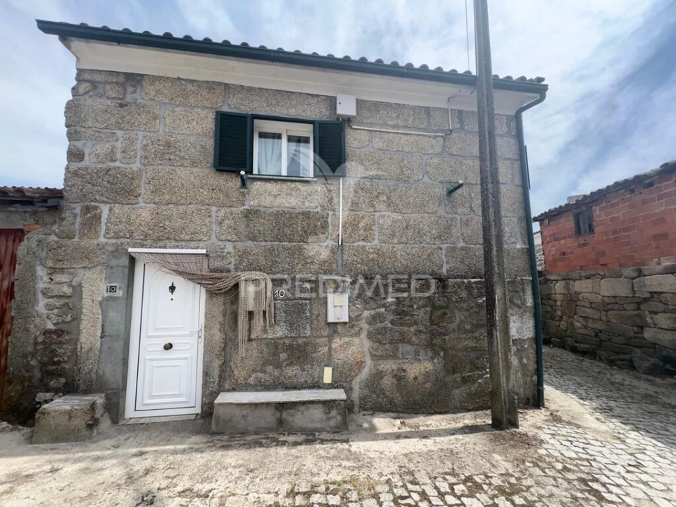 Apartamento T2 para Venda em Bouçoães Foto 1