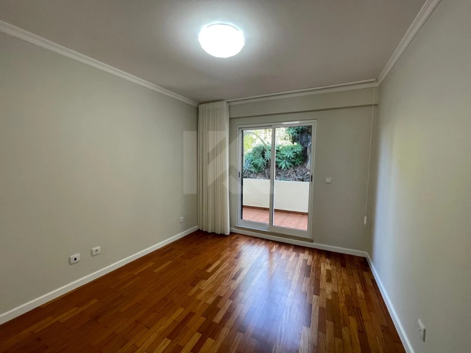 Apartamento T3 para Arrendamento em Funchal (São Pedro) Foto 8