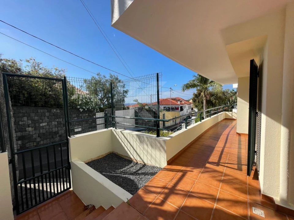 Apartamento T3 para Arrendamento em Funchal (São Pedro) Foto 27