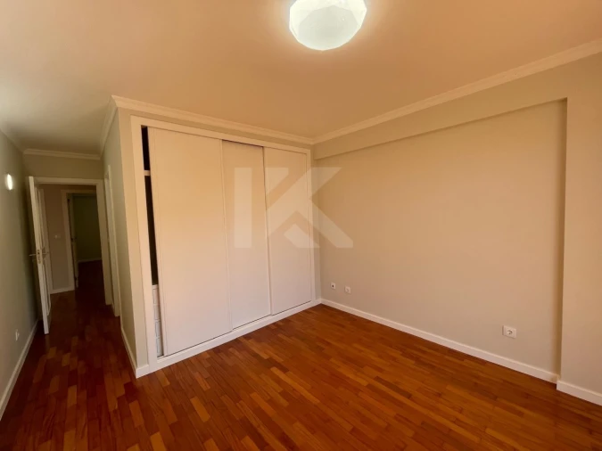 Apartamento T3 para Arrendamento em Funchal (São Pedro) Foto 19