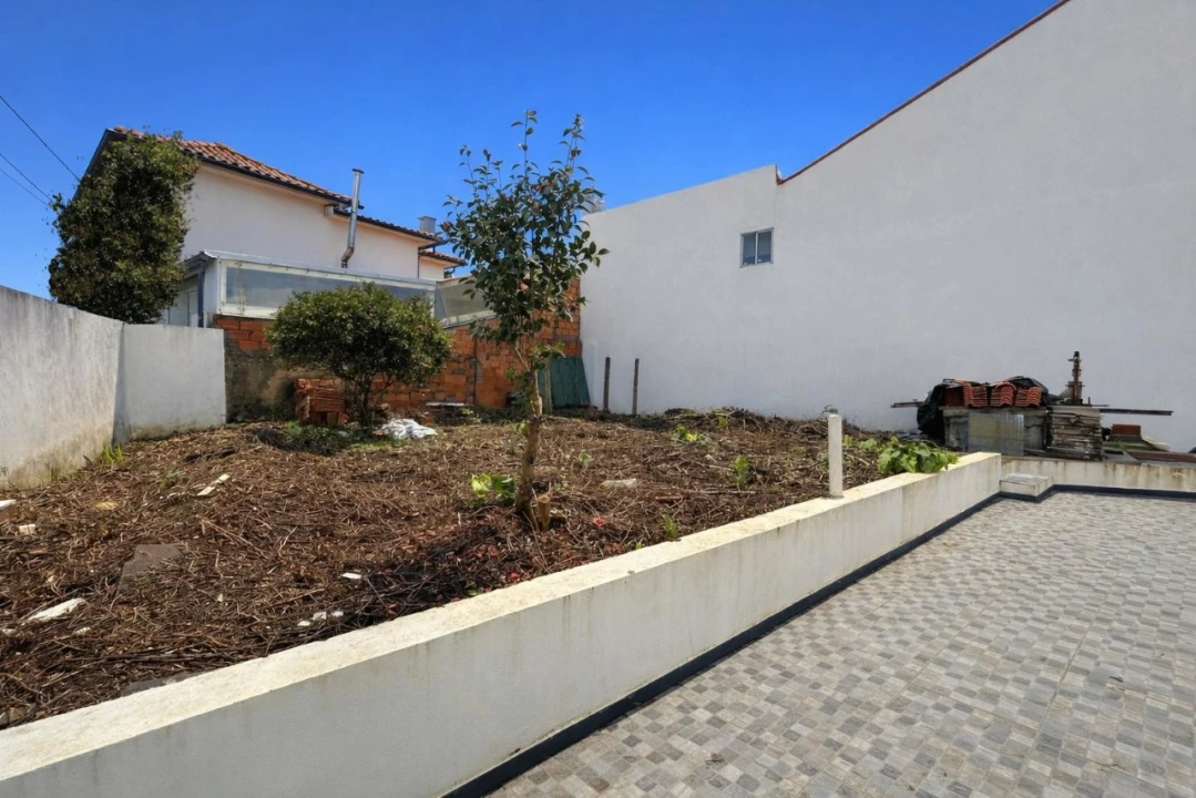 Moradia T2 para Venda em Esgueira Foto 13
