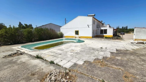 Quinta T8 para Venda em São Matias
