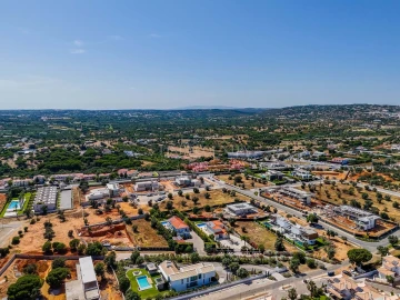 Terreno para Venda em Quarteira