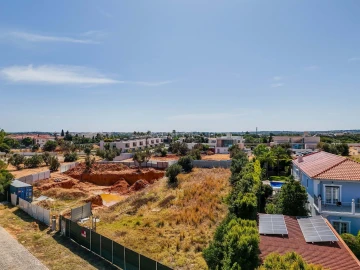 Terreno para Venda em Quarteira