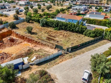 Terreno para Venda em Quarteira