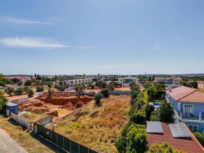 Terreno para Venda em Quarteira