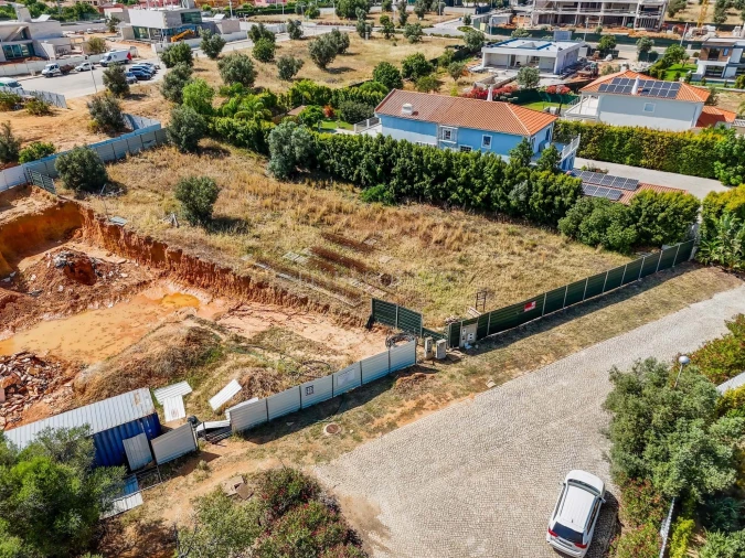 Terreno para Venda em Quarteira Foto 10