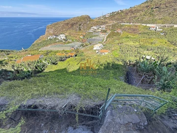 Terreno para Venda em Ribeira Brava