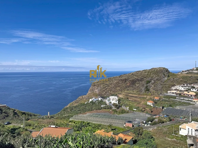 Terreno para Venda em Ribeira Brava Foto 2