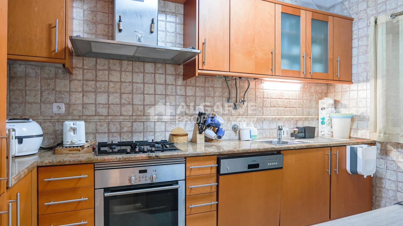 Apartamento T1 para Venda em Quarteira Foto 14