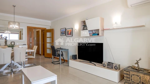 Apartamento T1 para Venda em Quarteira