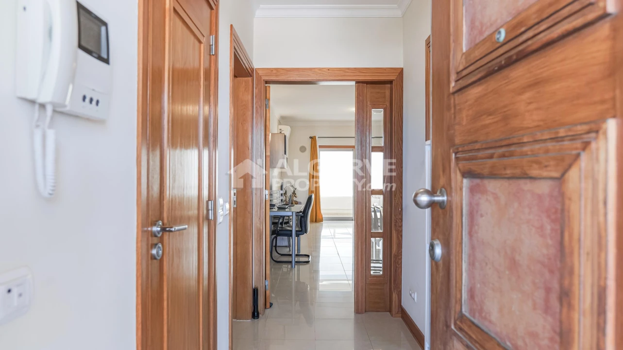 Apartamento T1 para Venda em Quarteira Foto 18